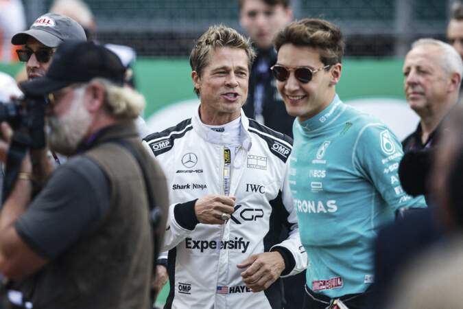 Brad Pitt passe un bon moment en compagnie du pilote de chez Mercedes, George Russell