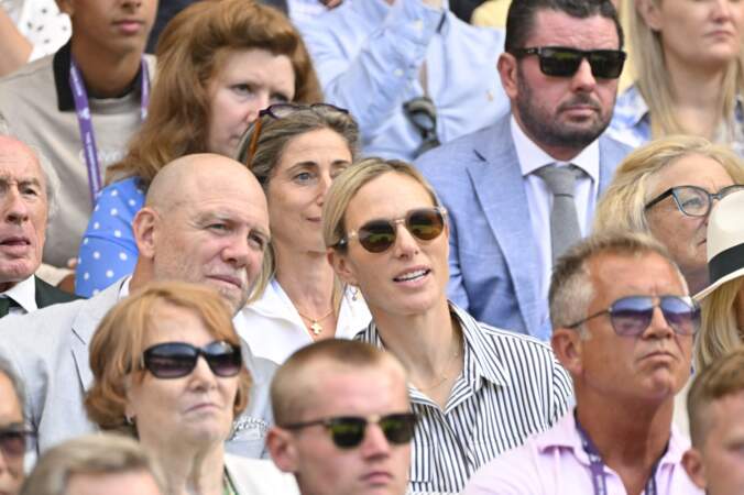 Mike Tindall et sa femme Zara Tindall assistent au tournoi de tennis de Wimbledon le 12 juillet 2023.
