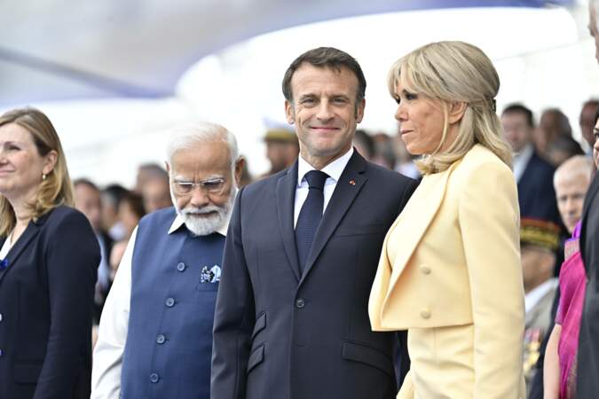 Emmanuel Macron et sa femme Brigitte Macron en compagnie de Narendra Modi.