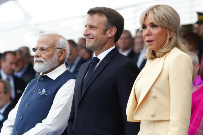 Emmanuel Macron et sa femme Brigitte Macron en compagnie de Narendra Modi.