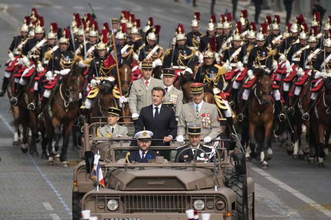 Emmanuel Macron sur les Champs-Elysées, le 14 juillet 2023.