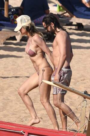 Heidi Klum et son mari Tom Kaulitz sortent de l'eau main dans la main