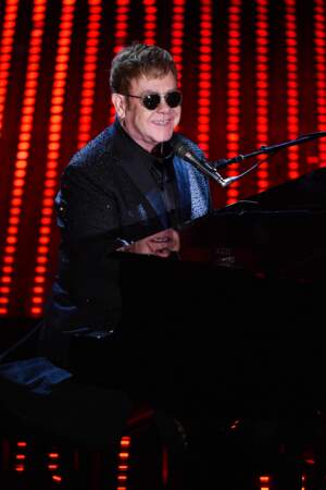 En 2016, Elton John est invité par les Red Hot Chili Peppers à collaborer au piano sur leur chanson Sick Love.