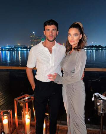 Caroline Receveur et Hugo Philip lors d'une soirée à Dubaï en 2021. 