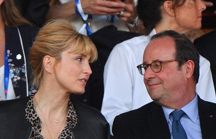 C'est en 2012 que François Hollande rencontre Julie Gayet pour la première fois. 