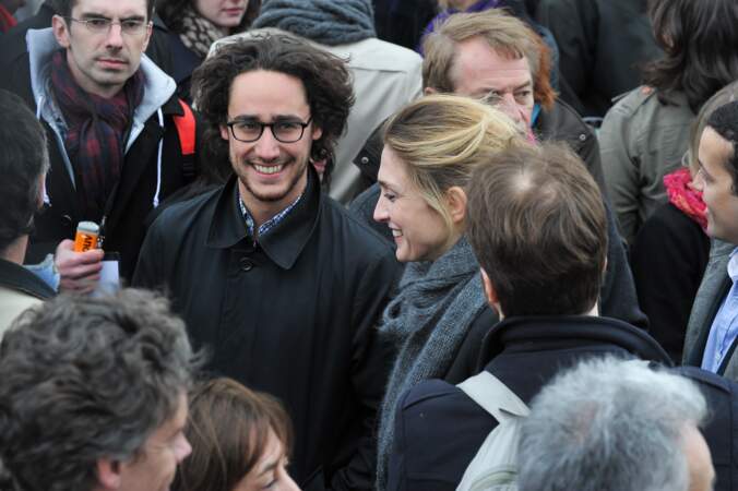 Ce dernier avait approché l'actrice en 2007 pour soutenir sa mère Ségolène Royal à l'élection présidentielle.