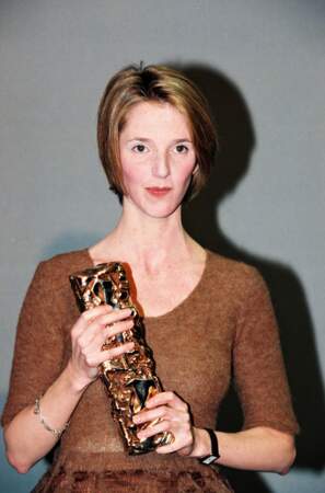 En 1996, elle gagne le César du meilleur jeune espoir féminin pour sa performance dans En avoir (ou pas). Elle a 28 ans