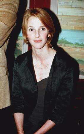 En 1995, elle remporte le prix Romy Schneider pour ses qualités de jeune actrice. Elle a 27 ans