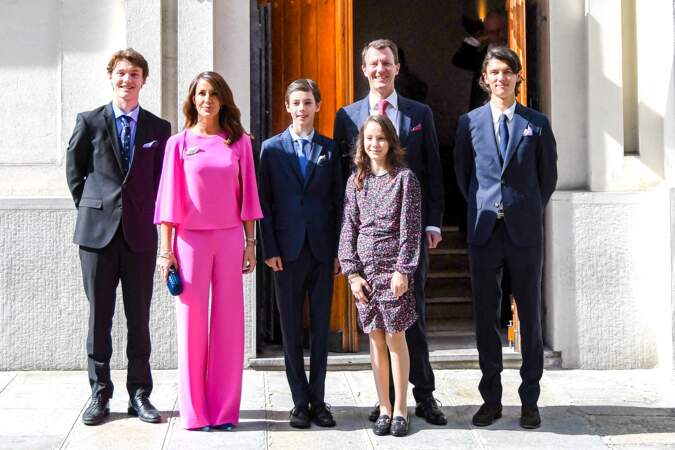 Le prince Felix de Danemark, la princesse Athena de Danemark, la princesse Marie de Danemark, le prince Henrik de Danemark, le prince Joachim de Danemark, le prince Nikolai de Danemark.