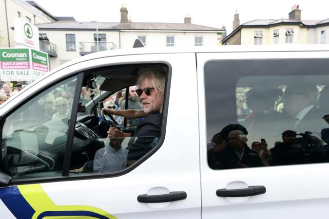 Le musicien Bob Geldof a conduit un taxi au sein du cortège funéraire.