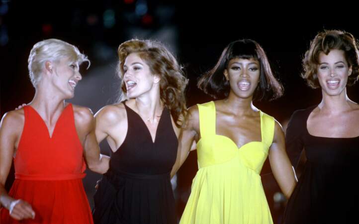 En 1991, elle participe à un show Versace à Milan aux côtés de Cindy Crawford, Naomi Campbell et Christy Turlington. Elle a 26 ans