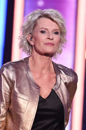 En 2021, elle présente sur France 3 l'émission Un ami pour la vie. Elle a 58 ans