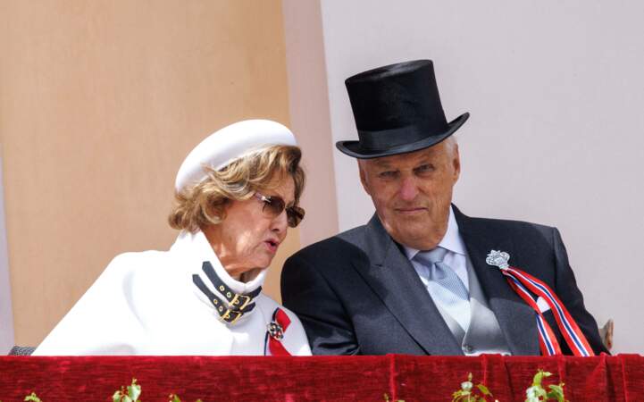 Le Roi Harald V est marié depuis le 29 août 1968 avec la reine Sonja Haraldsen. 