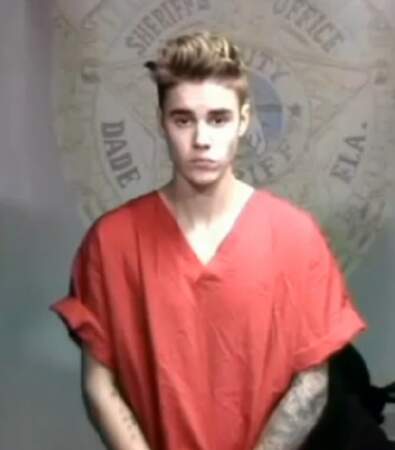 Justin Bieber a été arrêté en 2014 par la police pour conduite en état d'ivresse, excès de vitesse et drag racing.