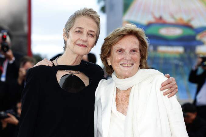 Charlotte Rampling et la réalisatrice Liliana Cavani lors de la cérémonie d'ouverture de la 80e Mostra de Venise, le 30 août 2023.