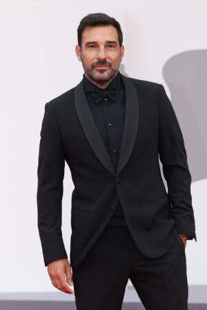 Edoardo Leo sur le tapis rouge du film L'ordre du temps, le 30 août 2023.