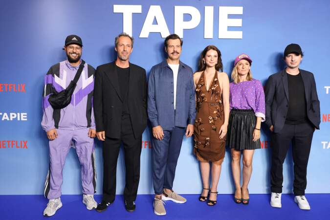 Avant-première de la série Tapie : Hakim Jemili, Tristan Séguéla, Laurent Lafitte, Joséphine Japy, Camille Chamoux et Olivier Demangel.