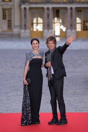 Arrivée de Mick Jagger et Melanie Hamrick pour assister au banquet d'État au château de Versailles.