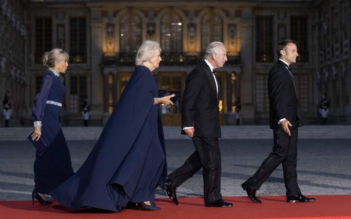 Emmanuel Macron et Brigitte Macron reçoivent le roi Charles III et la reine Camilla autour d'un grand banquet d'Etat