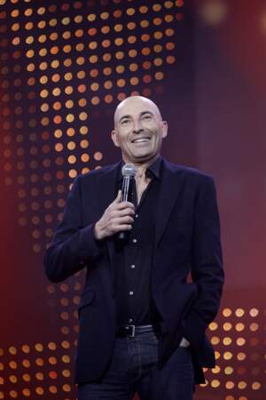 En 2011, il présente au public son cinquième spectacle, Nicolas Canteloup n'arrête jamais. Il a 48 ans