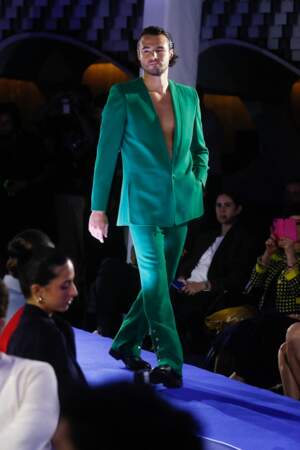 Défilé de mode féminine prêt à porter Printemps/Été 2024 Pierre Cardin : Anthony Colette.