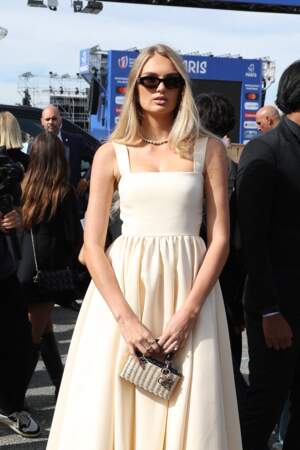 Romee Strijd au défilé Christian Dior Womenswear S/S 2024 lors de la Fashion Week de Paris