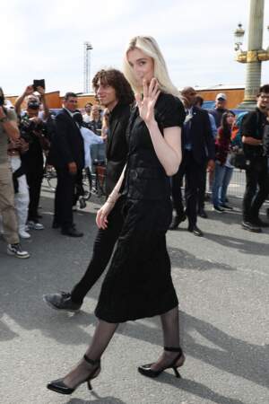 Elizabeth Debicki au défilé Christian Dior Womenswear S/S 2024 lors de la Fashion Week de Paris