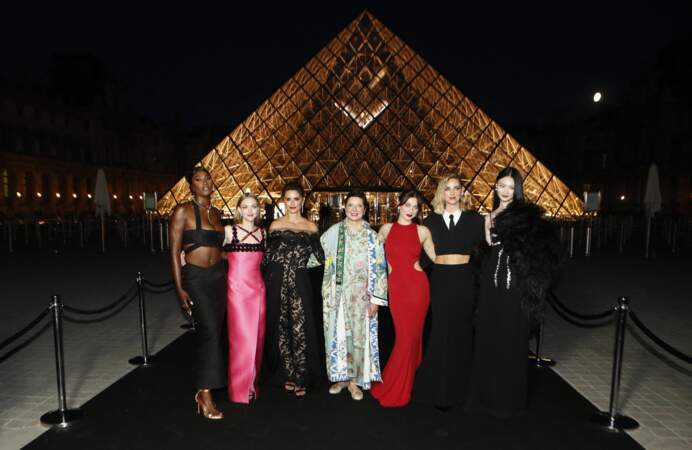 Soirée Lancôme, au Louvre lors de la Fashion Week de Paris : Aya Nakamura, Amanda Seyfried, Penélope Cruz, Isabella Rossellini, Emma Chamberlain, Chiara Ferragni et He Cong.