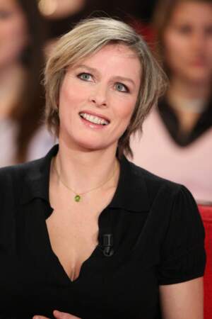 En 2008, à 42 ans, elle revient au théâtre dans La Estupidez de Rafael Spregelburd. 