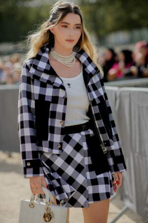 Madeleine White au défilé Christian Dior Womenswear S/S 2024 lors de la Fashion Week de Paris