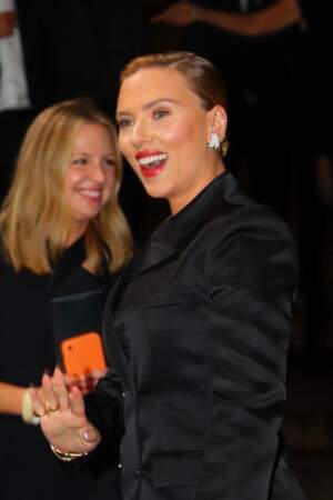 Scarlett Johansson arrive à la soirée des "Albies Awards 2023" organisée par la "Clooney Foundation for Justice" à New York, ce 28 septembre 2023. 