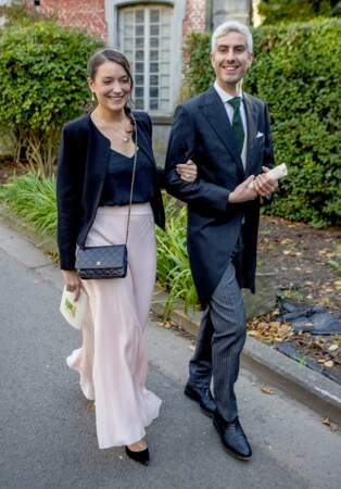 La princesse Alexandra de Luxembourg et Nicolas Bagory quittent l'église Saint-Pierre de Beloeil, en Belgique.