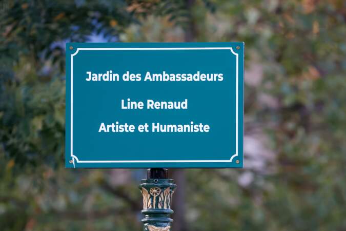 Inauguration du jardin Ambassadeurs Line Renaud.