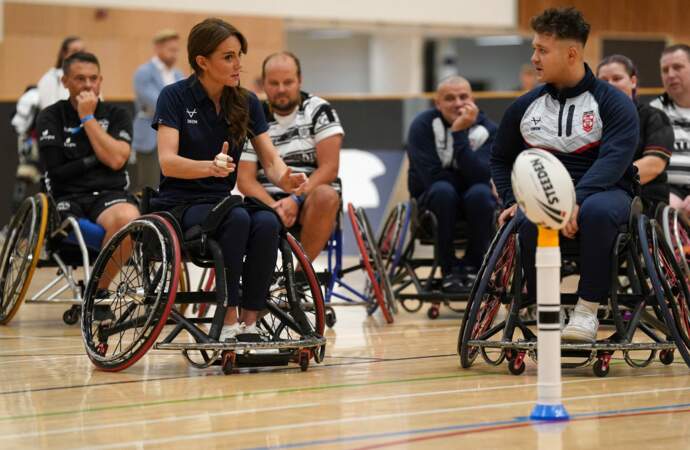 La princesse de Galles s'entraîne au rugby en fauteuil roulant à l'université de Hull