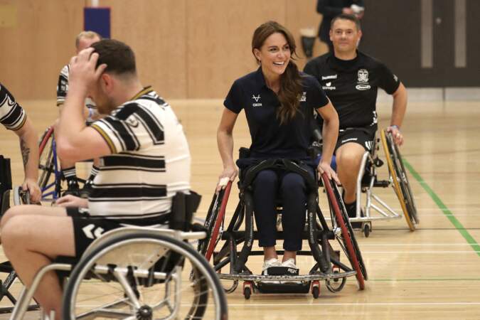 Kate Middleton s'entraine pour un match de rugby-fauteuil