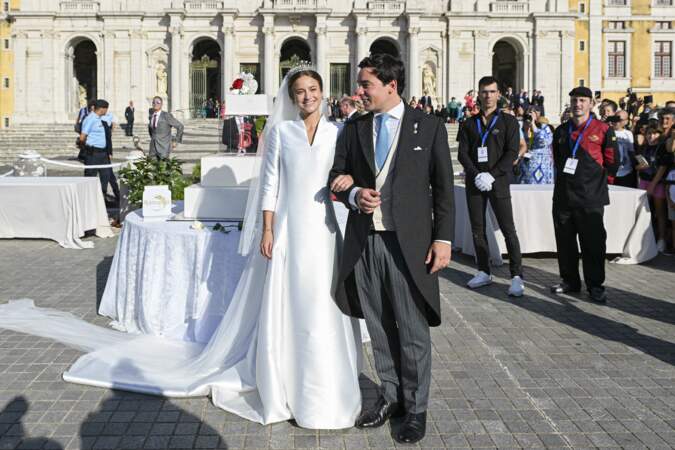 Ce week-end, la princesse Maria Francisca de Bragance a épousé Duarte de Sousa Arauho Martins à la basilique royale de Mafra au Portugal