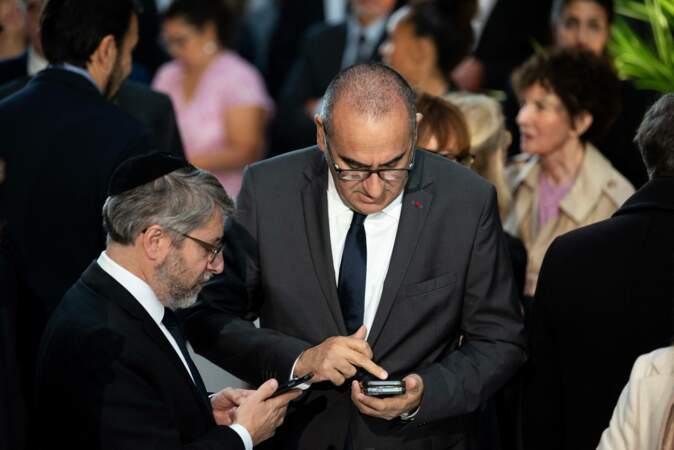 Laurent Nunez et Le Grand Rabbin Haim Korsia lors de la cérémonie d'hommage à Jean-Pierre Elkabbach au siège de France Télévisions à Paris