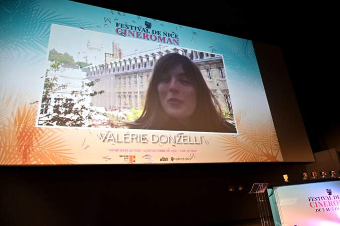 Cérémonie de clôture de la 5ème édition du festival Cinéroman à Nice : message vidéo de Valérie Donzelli, gagnante du prix du meilleur film adapté, pour son film L’Amour et les forêts, d’après le roman d’Eric Reinhardt.