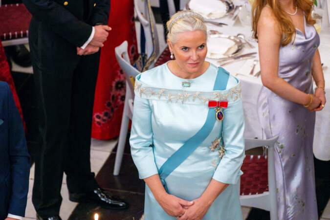 La princesse héritière Mette-Marit de Norvège lors du dîner de gala à l'occasion des célébrations du 18e anniversaire du prince danois.