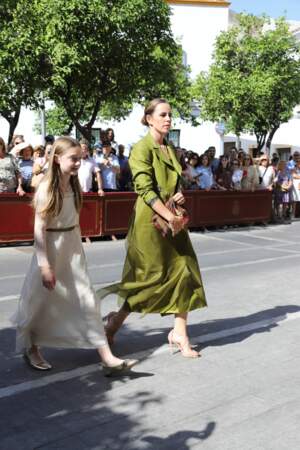 Sol Prado López de Carrizosa et sa fille sont présentes pour assister au mariage de la princesse Victoria Elisabeth de Hohenlohe-Langenburg et Maxime Corneille