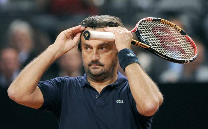 En 2011, il gagne le trophée des Légendes catégorie plus de 45 ans avec Guy Forget à Roland-Garros. Il a 48 ans 