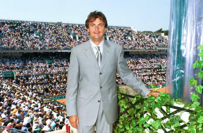 En 1999, il gagne le trophée des Légendes catégorie moins de 50 ans avec John McEnroe à Roland-Garros. Il a 36 ans