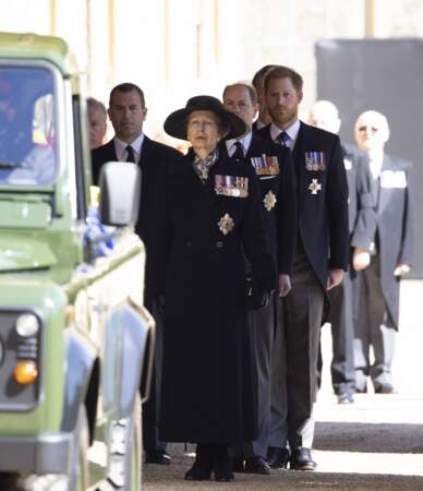 En 2021, lors de l'enterrement de son père, le prince Philip. Elle a 71 ans 