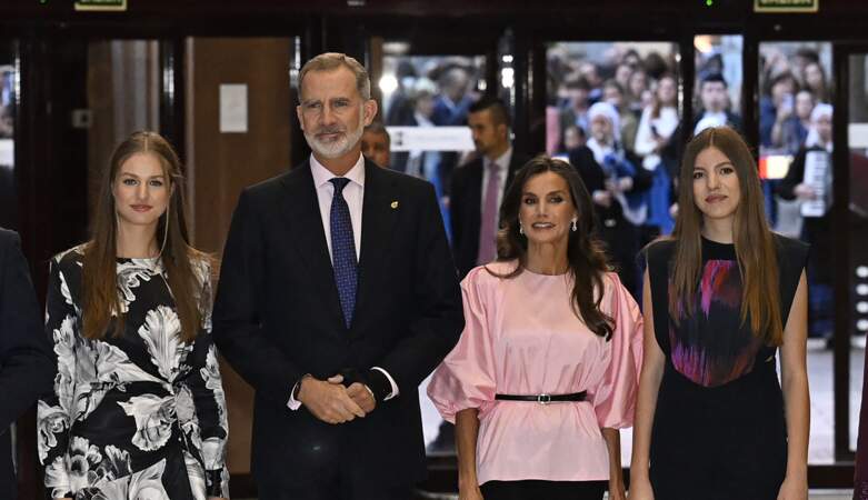 Séparée depuis cet été, la famille s'est enfin retrouvée le jeudi 19 octobre 2023 à l'occasion de la cérémonie des prix Princesse des Asturies