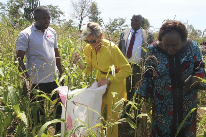 La reine Máxima commence son séjour par deux visites sur le terrain dans la région de Kisumu