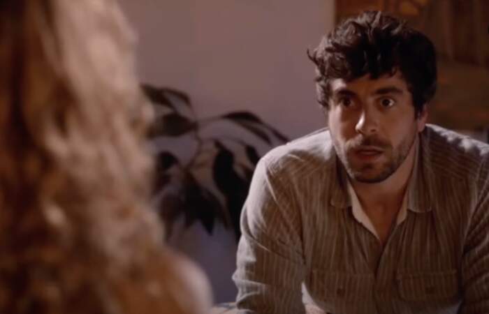 Agustín Galiana joue le rôle de Adrian Moron, le frère de Clem et Salomé. 