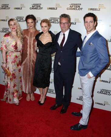 Matthew Perry joue aux côtés de Kristin Booth, Katie Holmes, Kristen Hager et Brett Donahue  dans The Kennedys - After Camelot. Il s'agit d'une mini-série dramatique télévisée américaine de 2017. Matthew Perry avait 48 ans. 