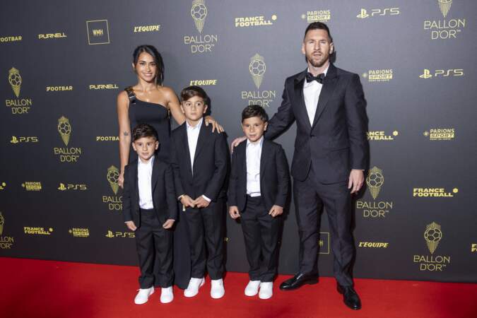 Ballon d'Or 2023 : Lionel Messi avec sa femme Antonela Roccuzzo et ses fils Thiago Messi, Mateo Messi et Ciro Messi.