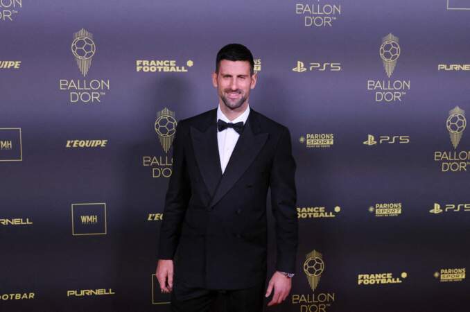 Le joueur de tennis serbe Novak Djokovicà la 67e cérémonie du Ballon d’Or au Théâtre du Chatelet à Paris.