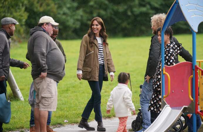 Kate Middleton lors de sa visite à Dadvengers.